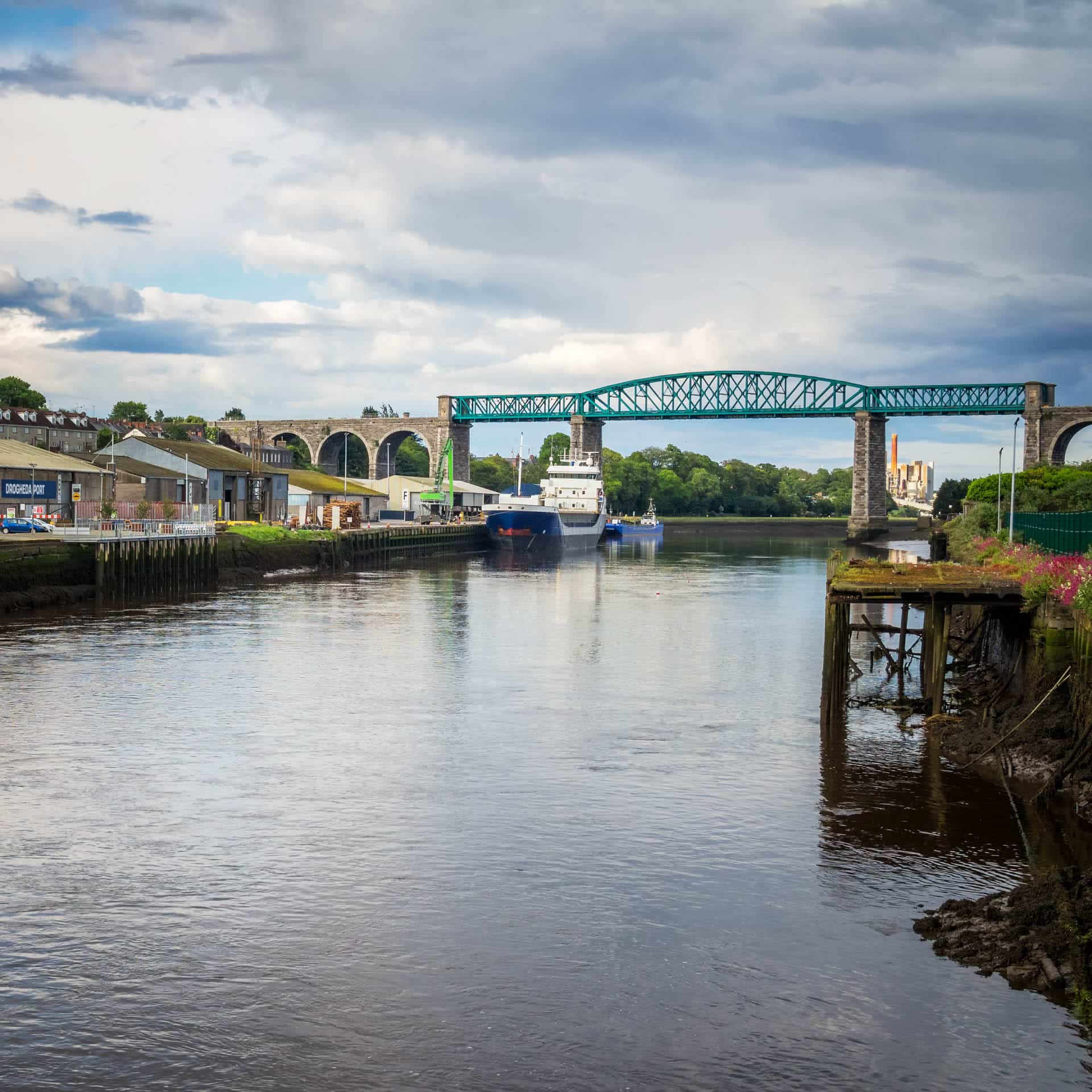 Sky view of Drogheda lake with boat and bridge